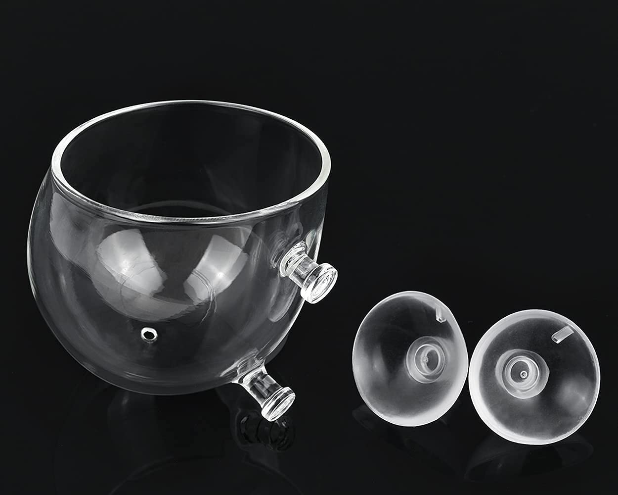DS. DISTINCTIVE STYLE Permeable bottom promotes water flow around plant cups