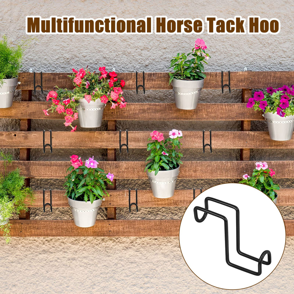 Dunzy horse gear hanger suitable for buckets and halters