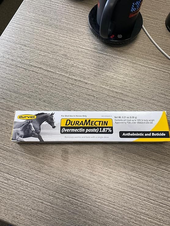 Durvet Duramectin paste application on a horse during routine care.