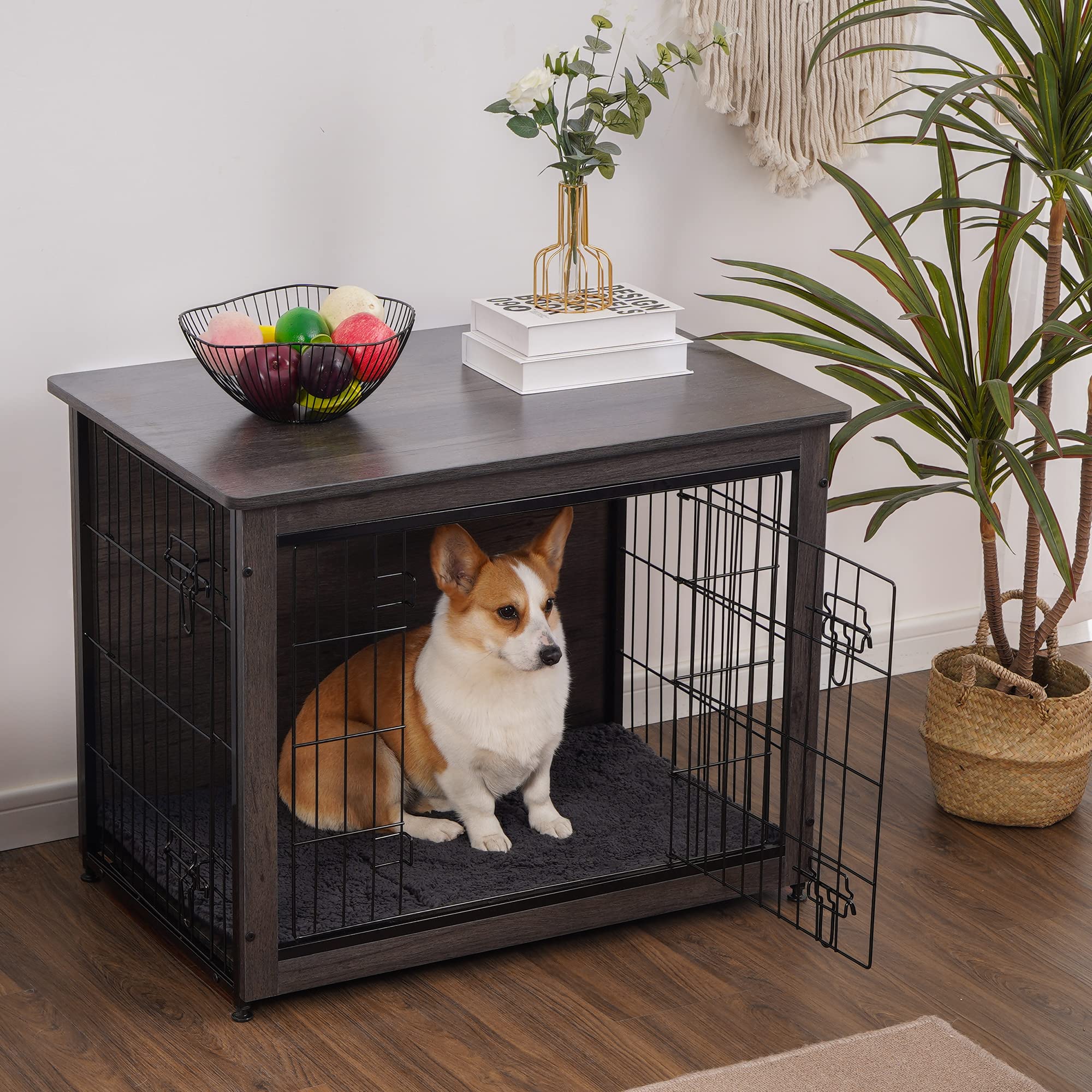 Dwanton wooden kennel table with double doors enables easy access.
