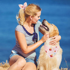 E-Clover holiday-friendly dog bandana ideal as a gift or celebration look.