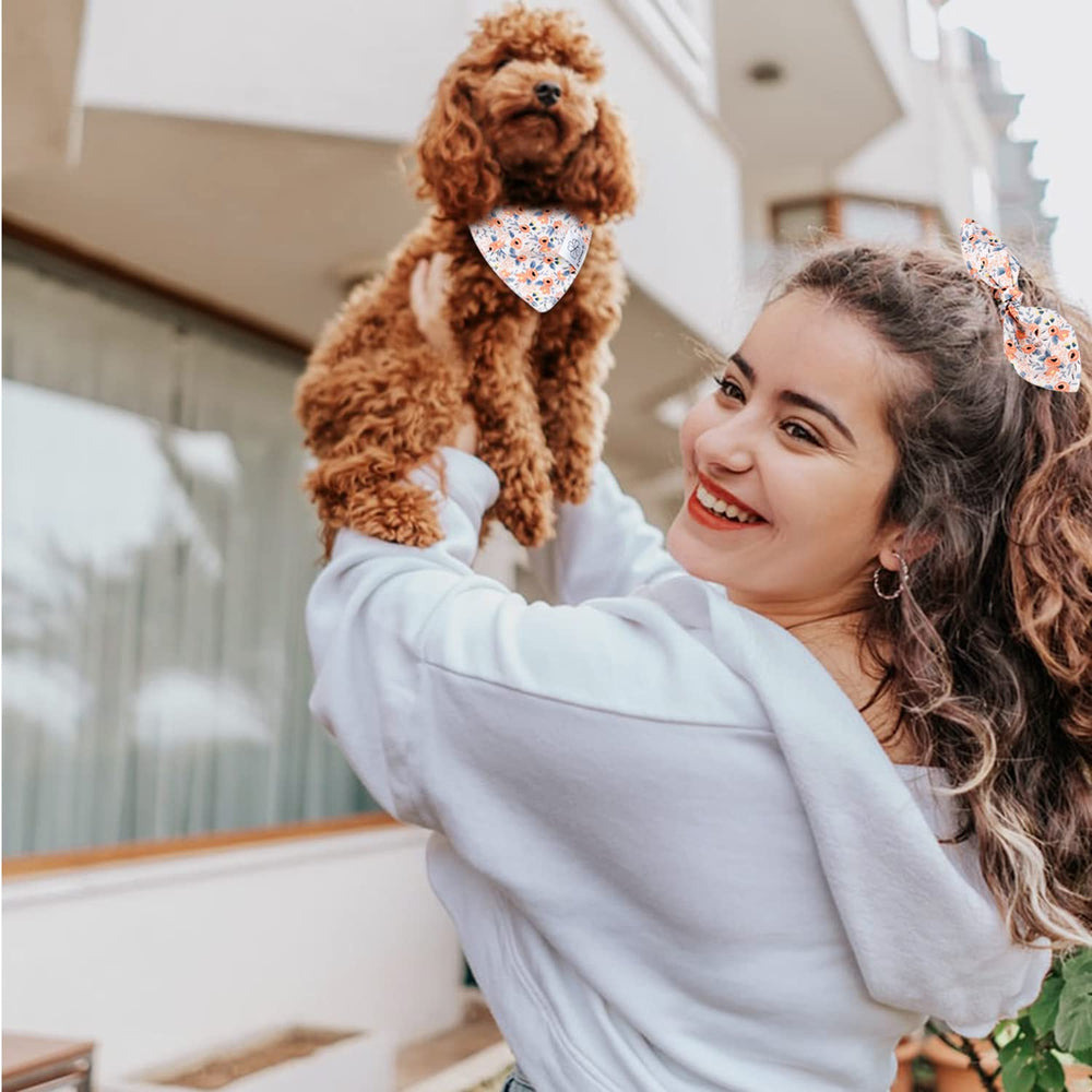 E-Clover scrunchie bow tie demonstrates a fashionable matching accessory for your pet.