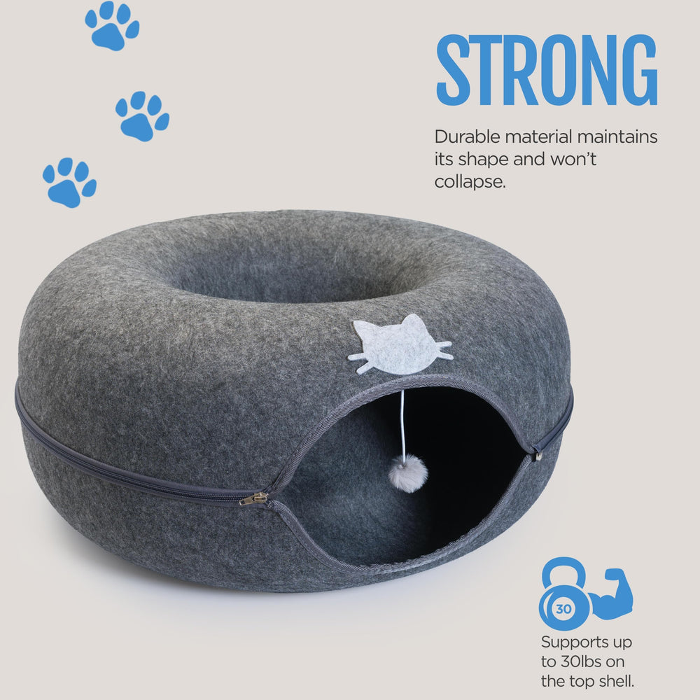 E & E's Meow Mansion detachable tunnel reveals easy cleaning after messy sessions.
