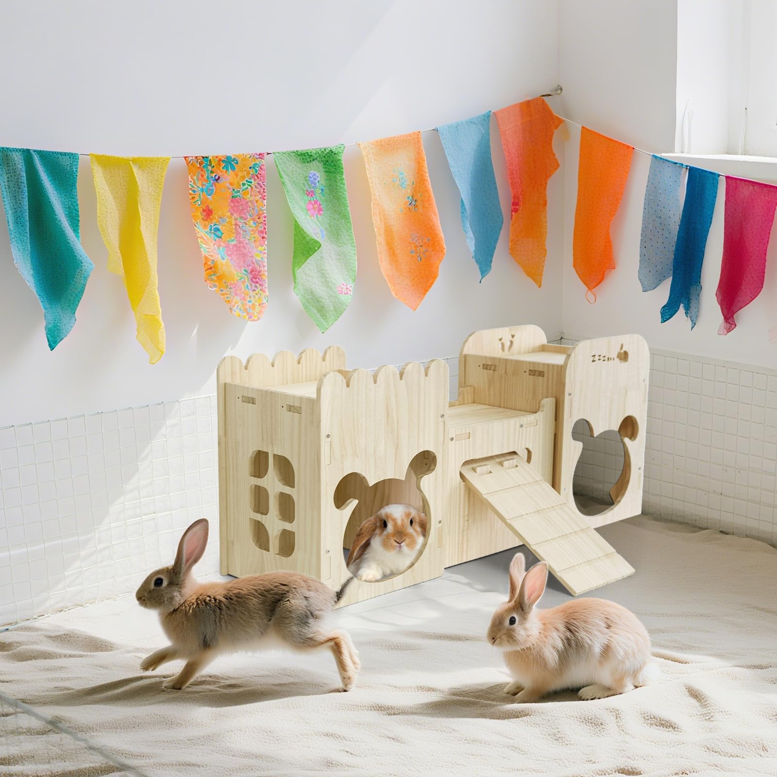 EAROND extra-large pet retreat in use shows sturdy design for multiple small pets.