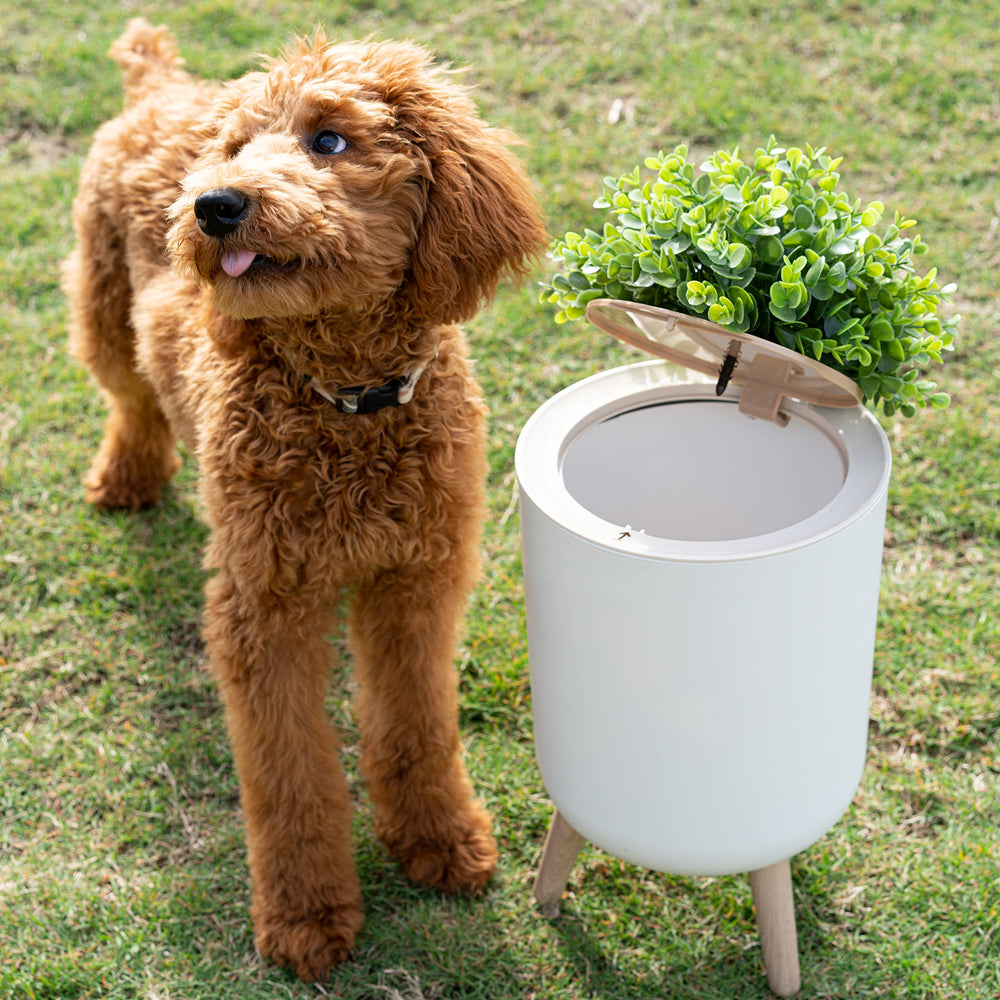 Earth & Mango 1.8 gallon capacity ideal for pet waste in patios and yards.