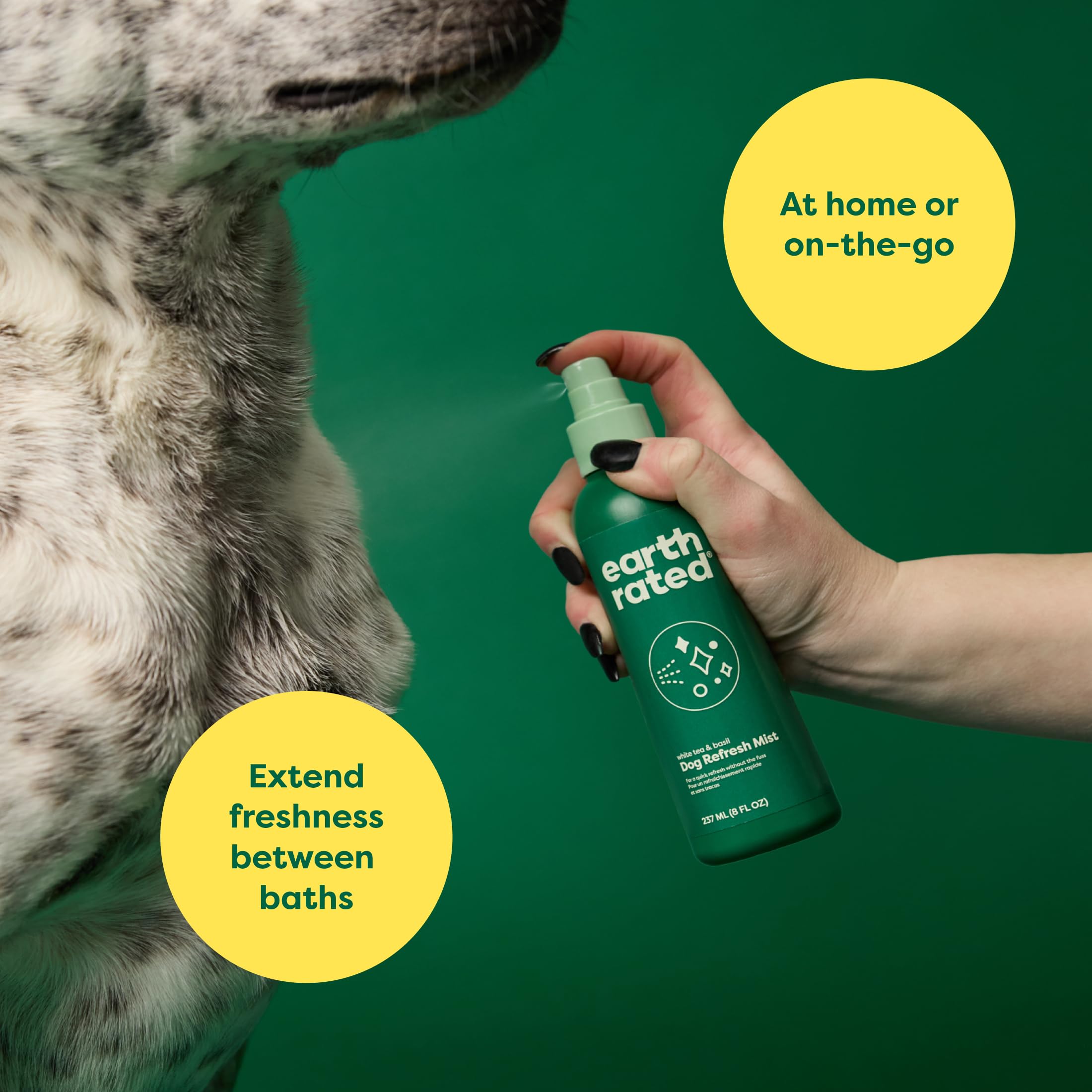 Earth Rated dog with White Tea & Basil scent for refreshed smell.