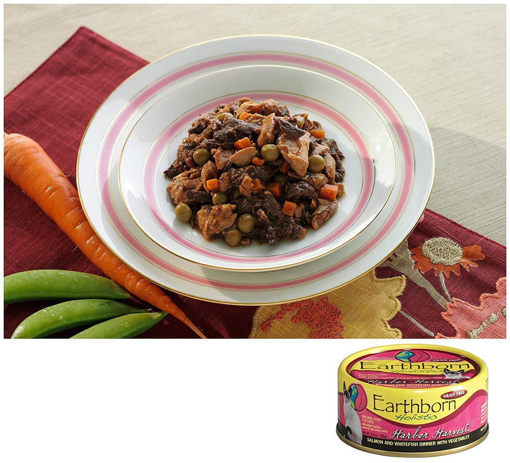 Earthborn Holistic Monterey Medley can features tuna and grilled mackerel dinner.