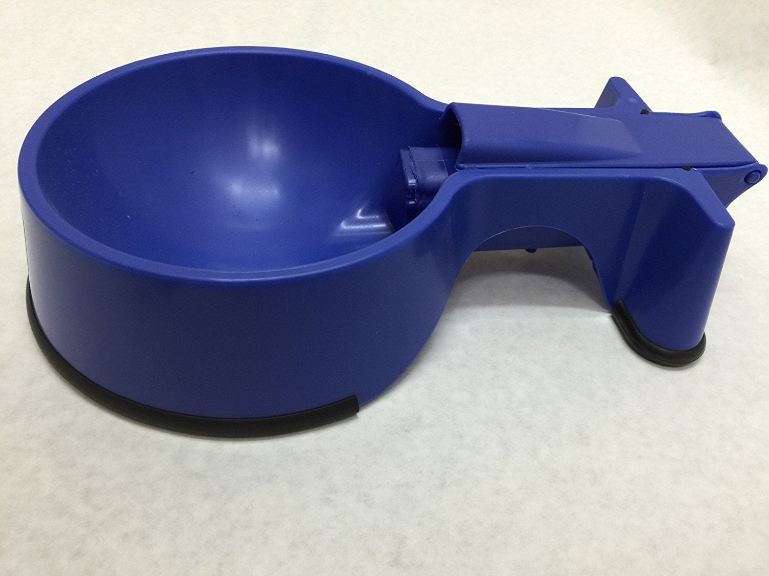 Easy-Clean Auto-Fill Water Bowl blue detachable cap enables quick top-offs and cleaning.