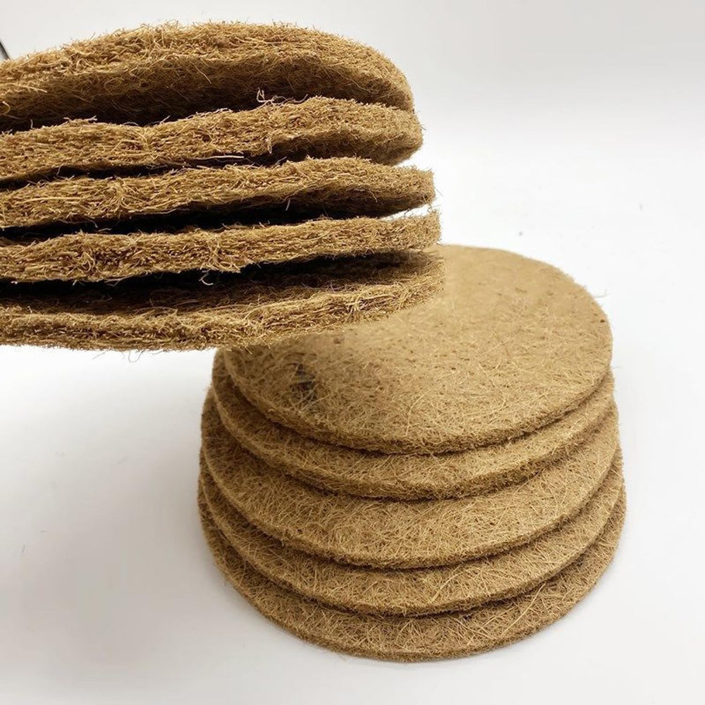 Ecjiuyi bird nesting setup demonstrates versatile nest pad arrangement