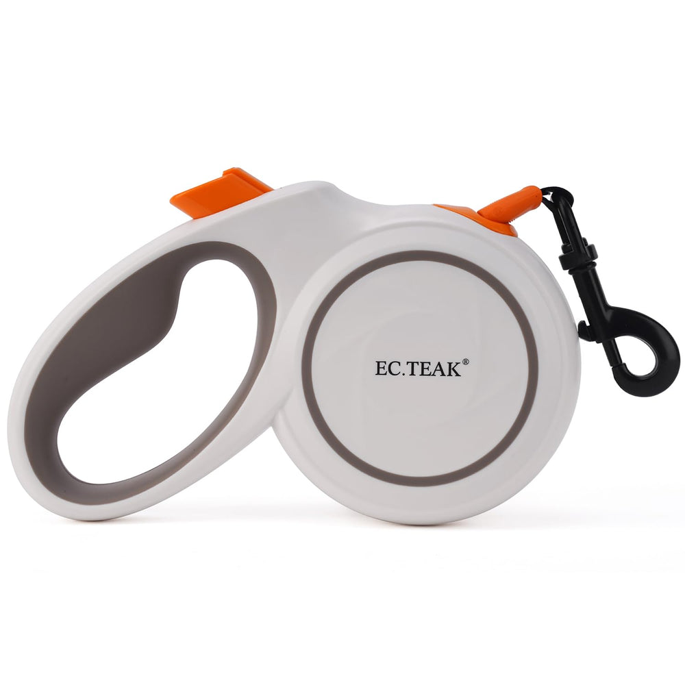 EC.TEAK retractable leash 16ft tangle-free in action for smooth controlled walks