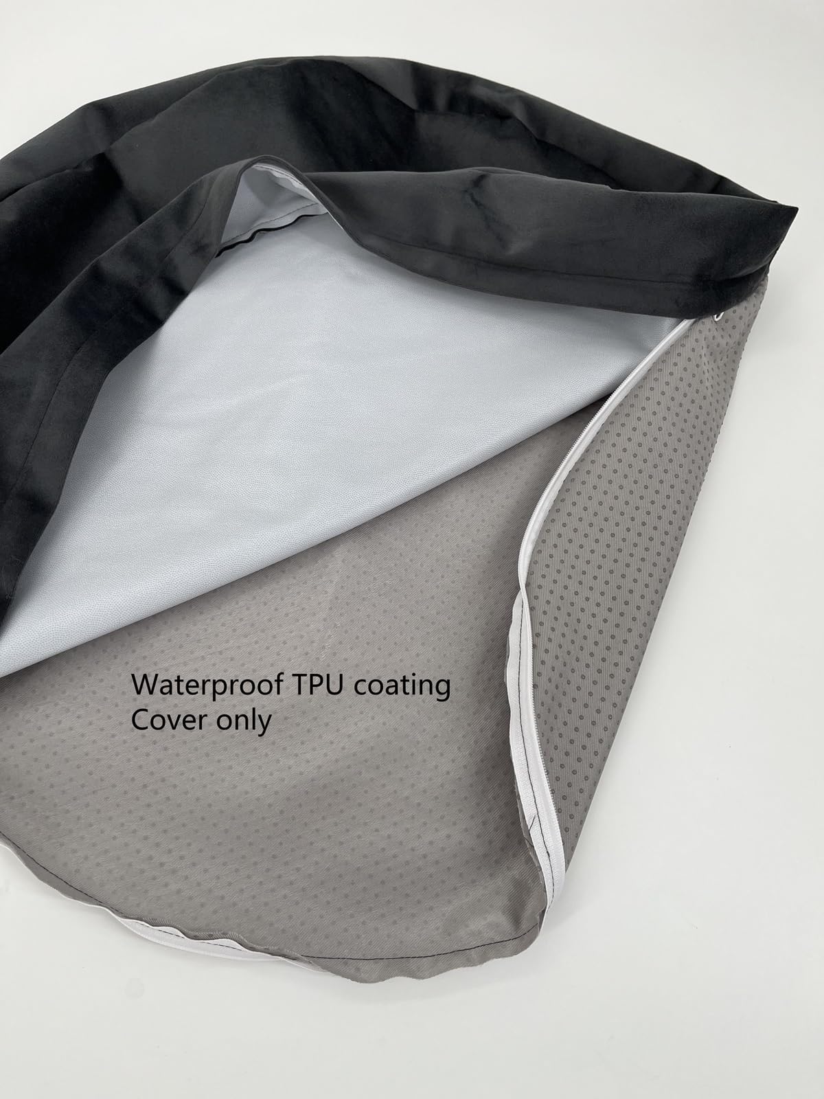 EechicSpace non-skid bottom keeps the bed in place during use