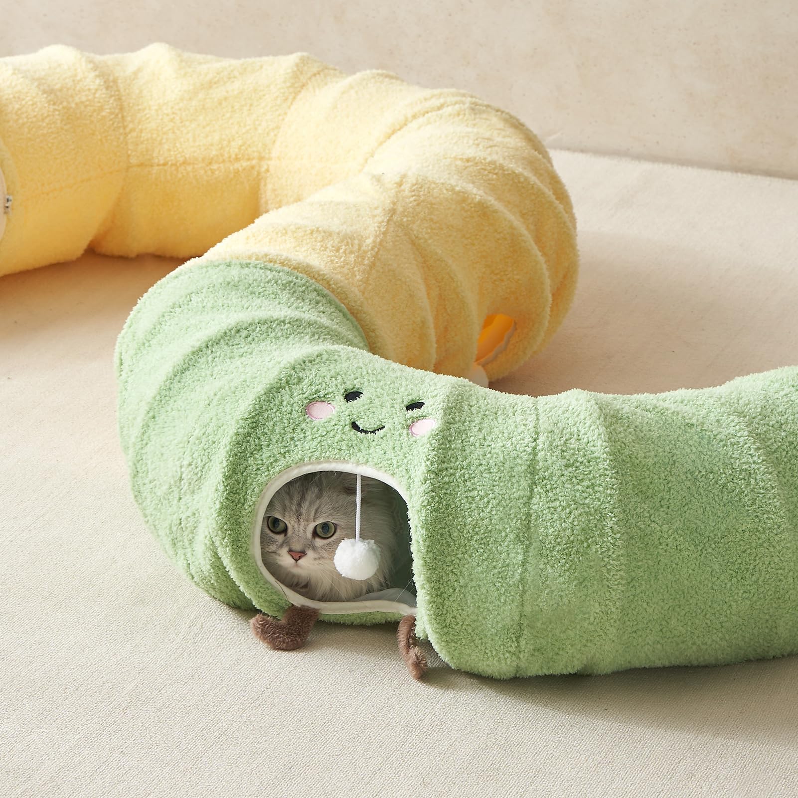 EHEYCIGA cat tunnel bed supports multi-cat play with two balls
