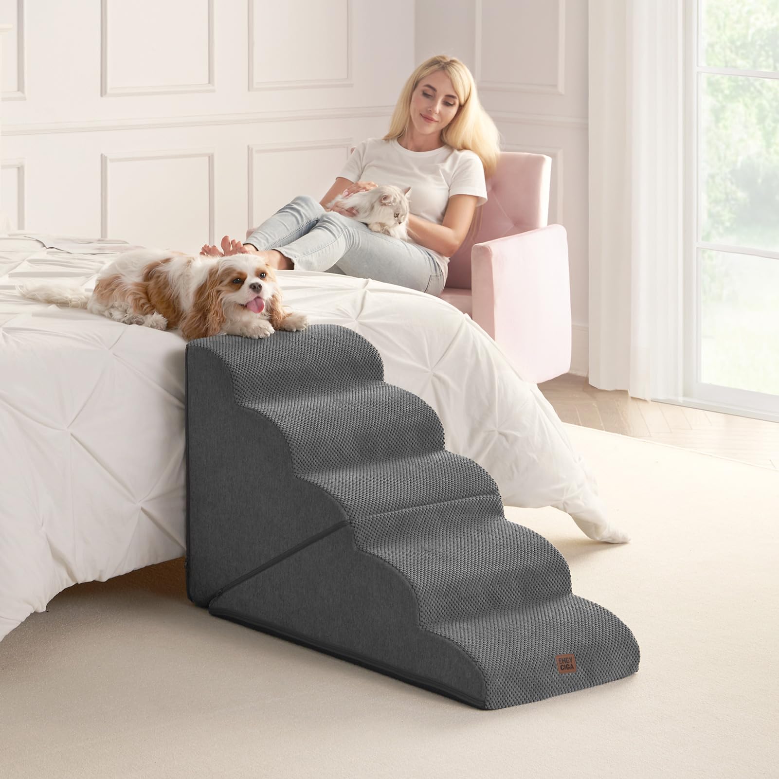 EHEYCIGA curved-foldable-dog-stairs-grey-material highlights durable cushioning and indoor versatility