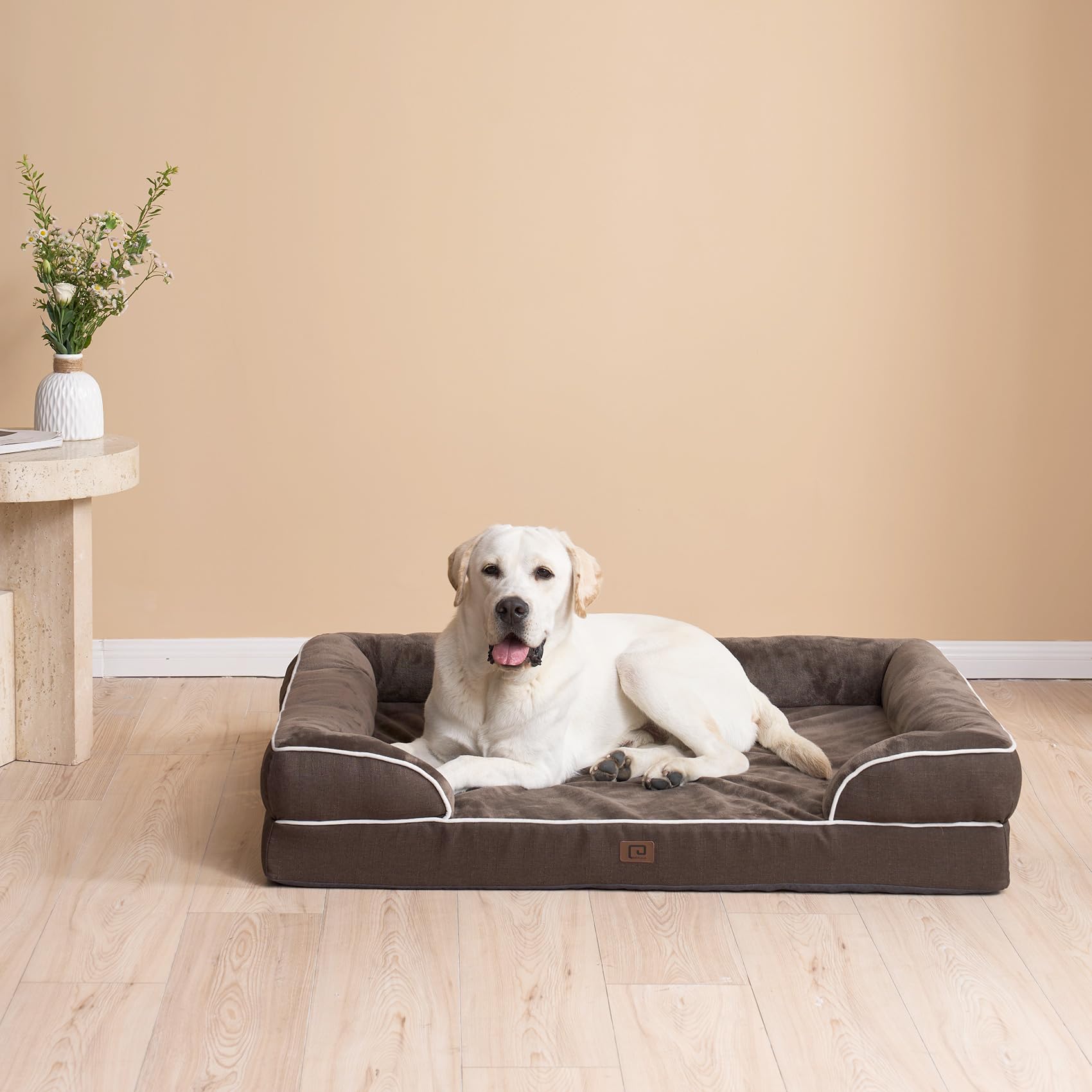 EHEYCIGA extra-large dog bed ideal for large breeds and spatial comfort.