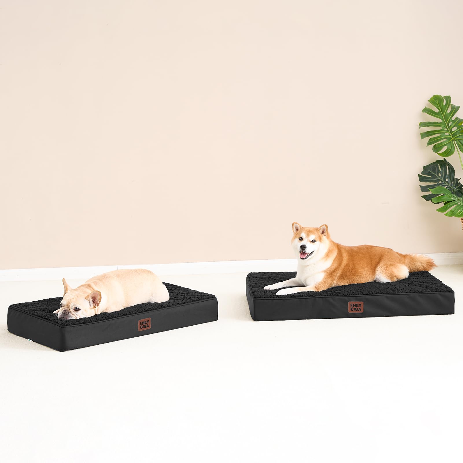 EHEYCIGA large-dog bed suitable for kennels, crates, or placing on the floor.