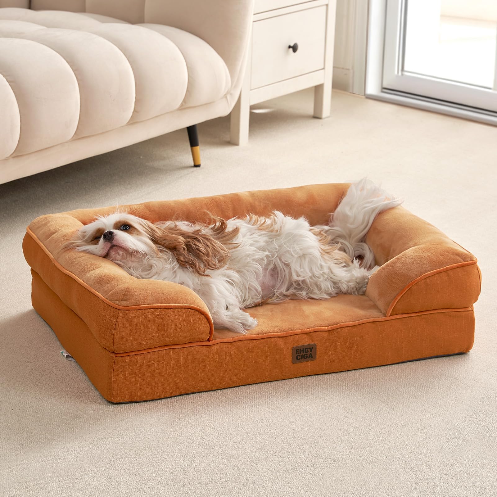 EHEYCIGA soft fleece surface offers a warm sleeping area for comfort.