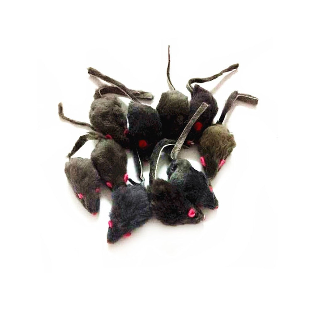 emours furry-mice-grey closeup demonstrates soft fur texture for engaging chase