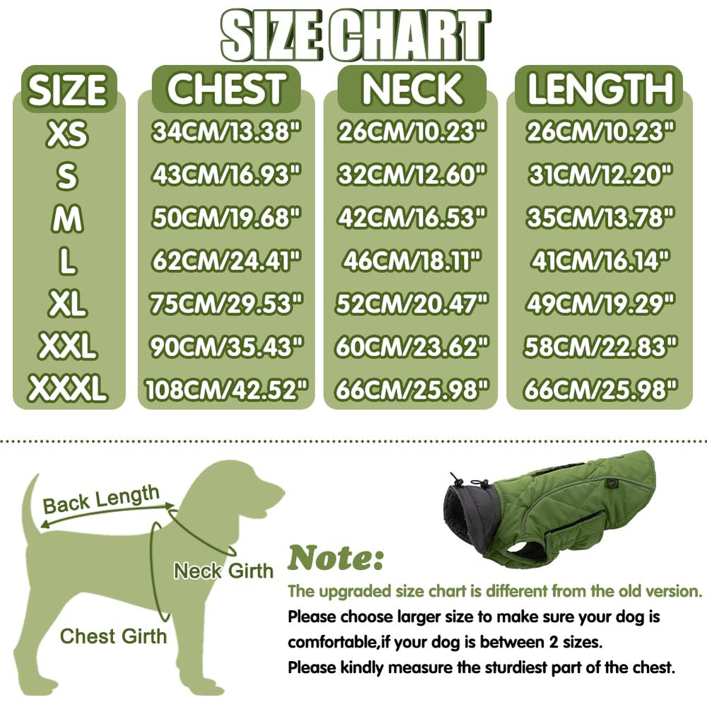 EMUST winter green side-wearing jacket demonstrates easy wear during daily strolls.