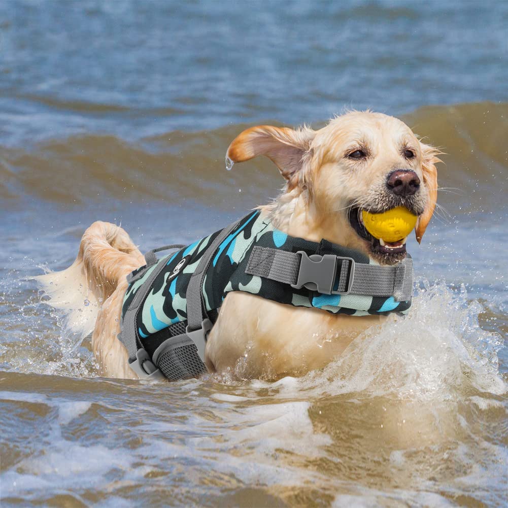 EMUST dog life preserver reflective-strips closeup boosts visibility during night outings