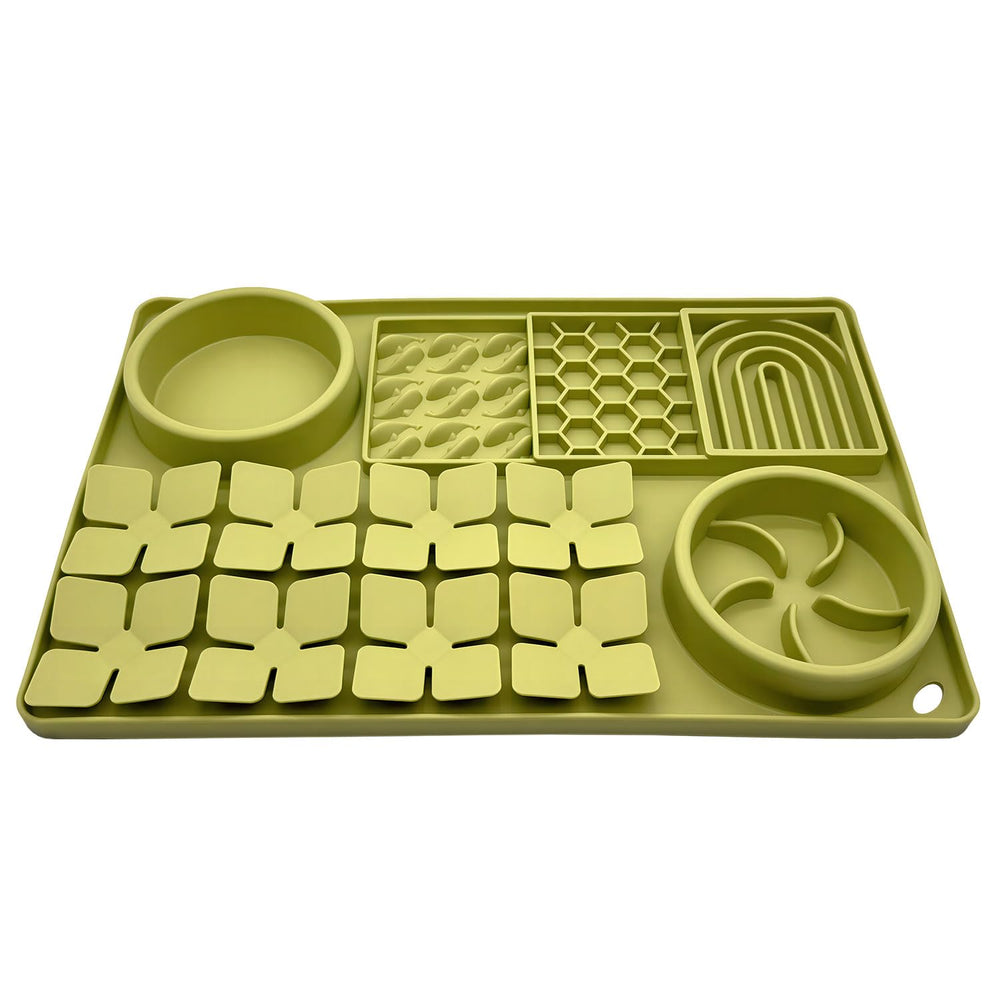 Evenco lick mat with suction cups for engaging mealtime scent and licking