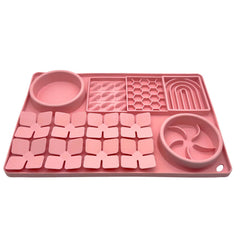 Evenco silicone-lick-mat-suction-cups held steady for engaging licking sessions.