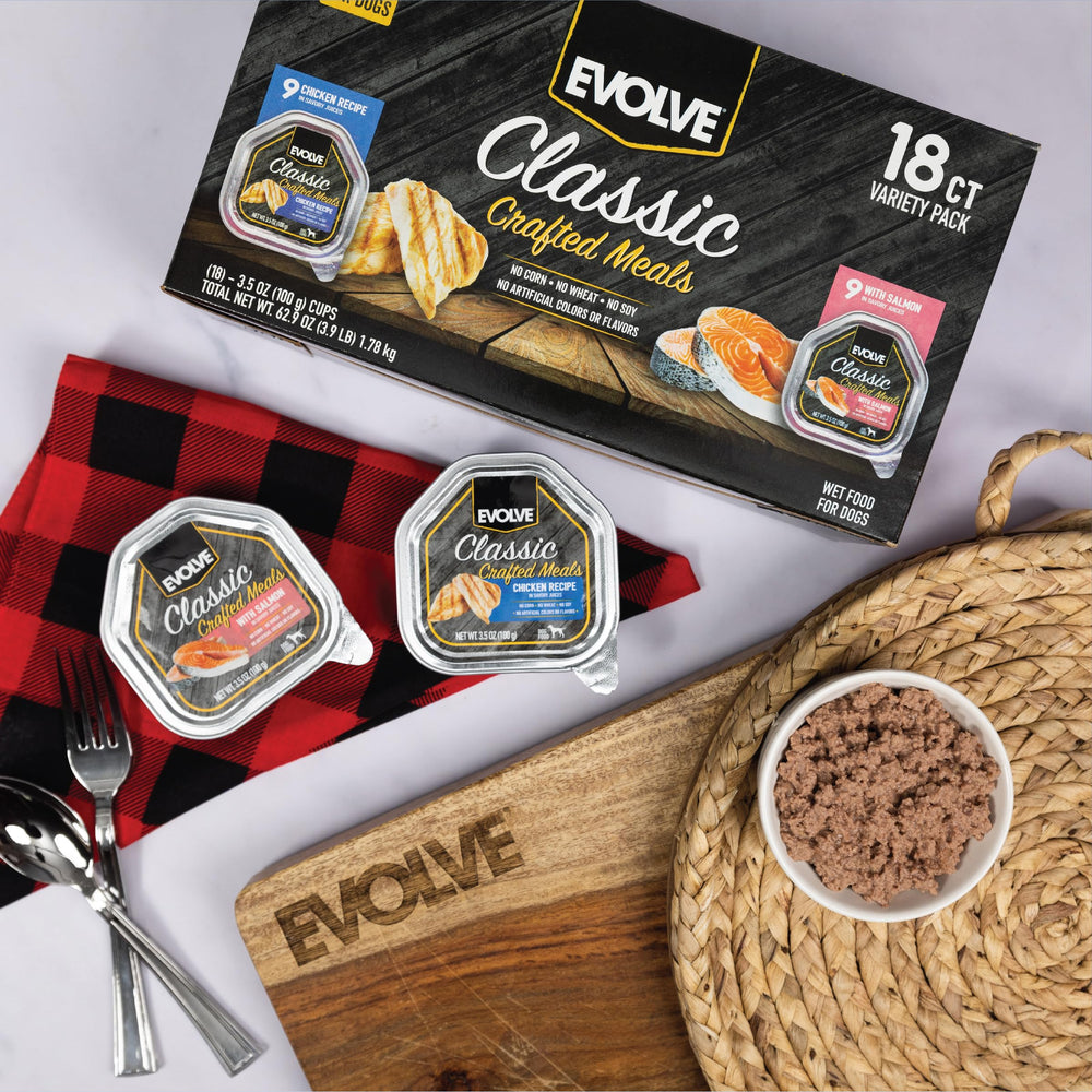 Evolve Classic Crafted Meals serving-time image suggests an easy, family-friendly mealtime routine.