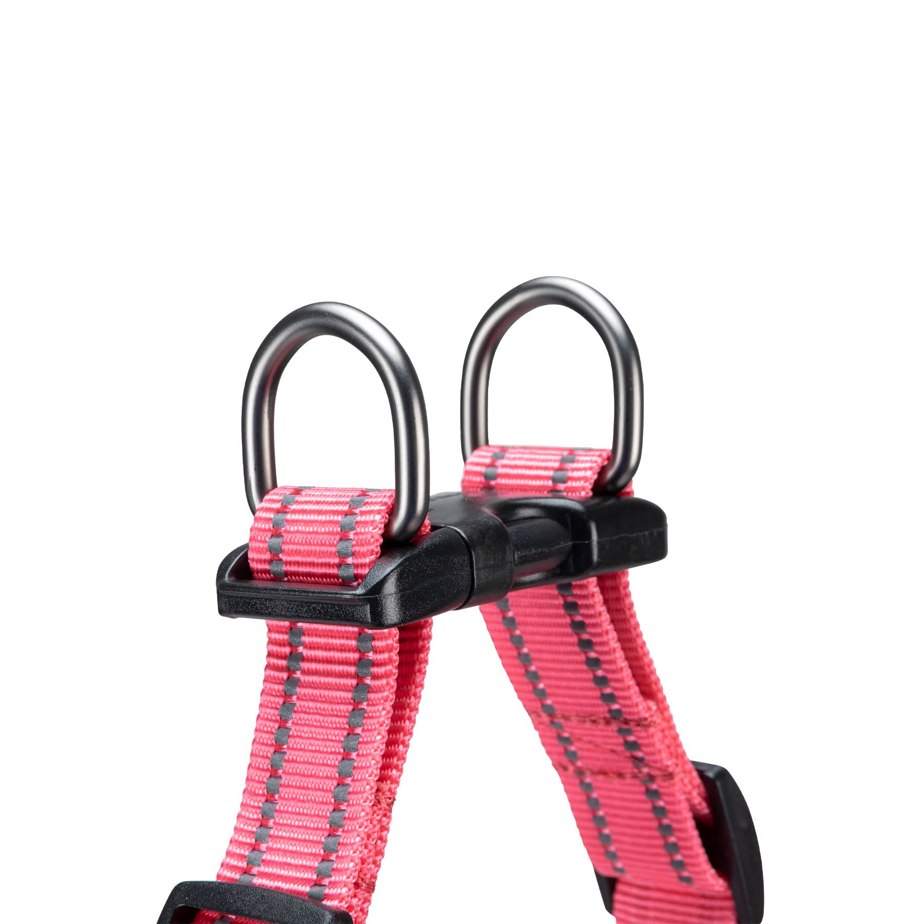 EXCELLENT ELITE SPANKER Double-d-ring provides versatile leash connection options.