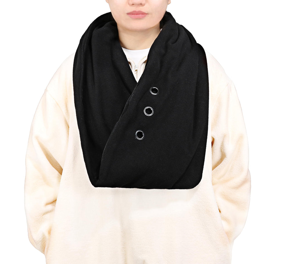 Exotic Nutrition bonding scarf inner pouch view shows 16 by 8 inch space for small pets