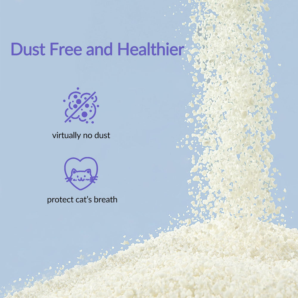 EZSKUUP clumping action close-up shows rapid urine absorption into tight clumps