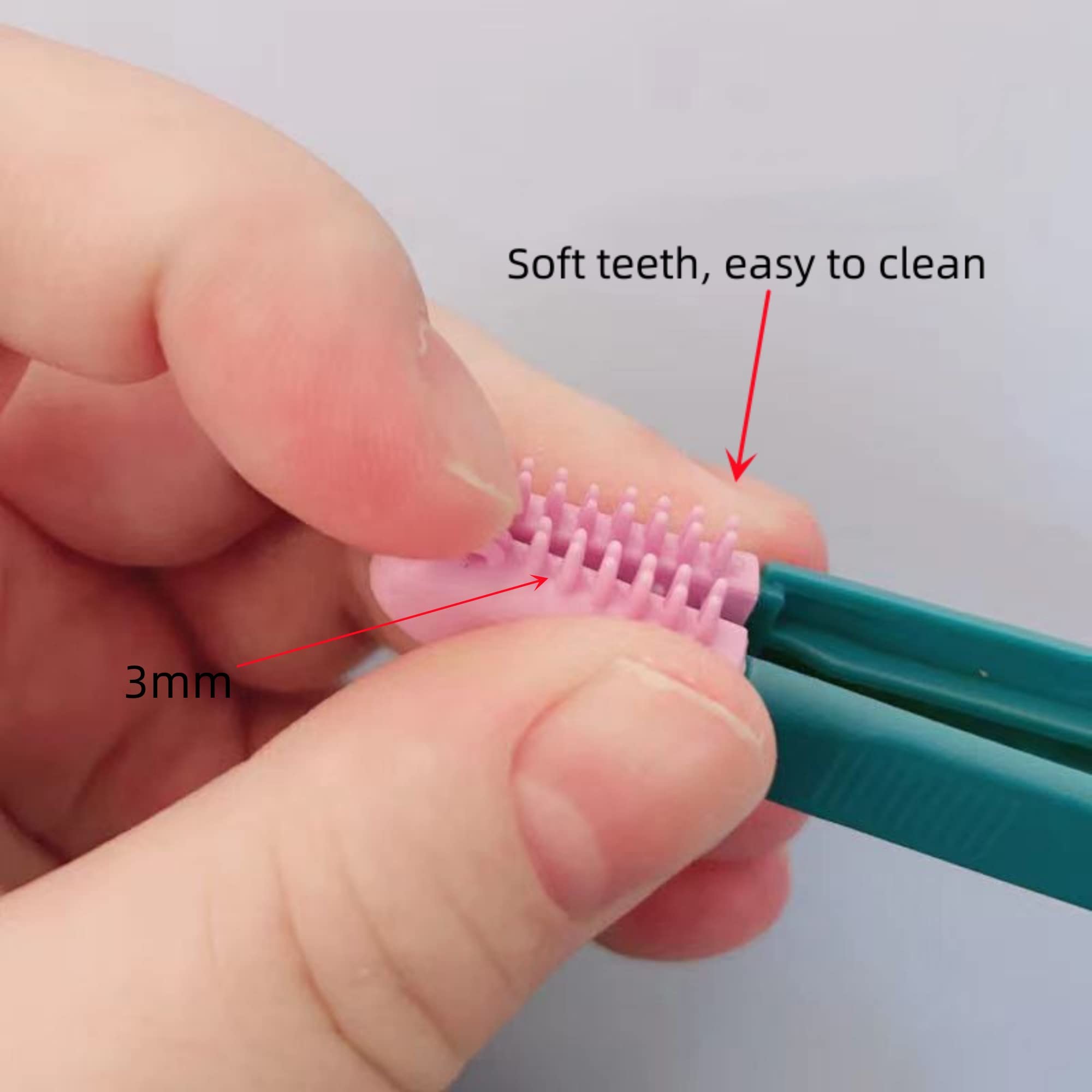 FANBODTA ergonomic anti skid cat brush for comfortable grooming