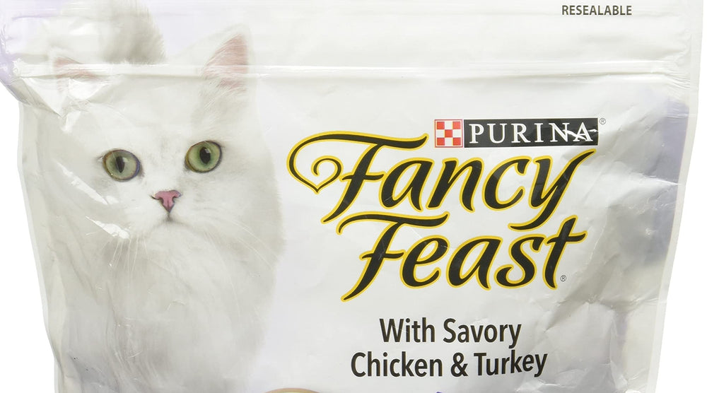 Fancy Feast Cats Gourmet crunchy morsels close-up showcase vitamins and minerals for feline wellness.