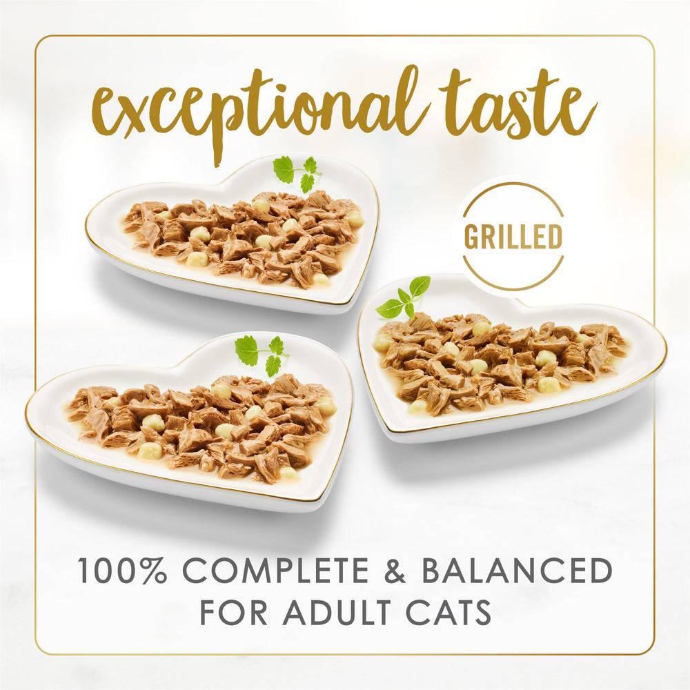 Fancy Feast Delights cheddar grilled whitefish gravy features light, flaky fish and cheddar aroma for feline appeal.