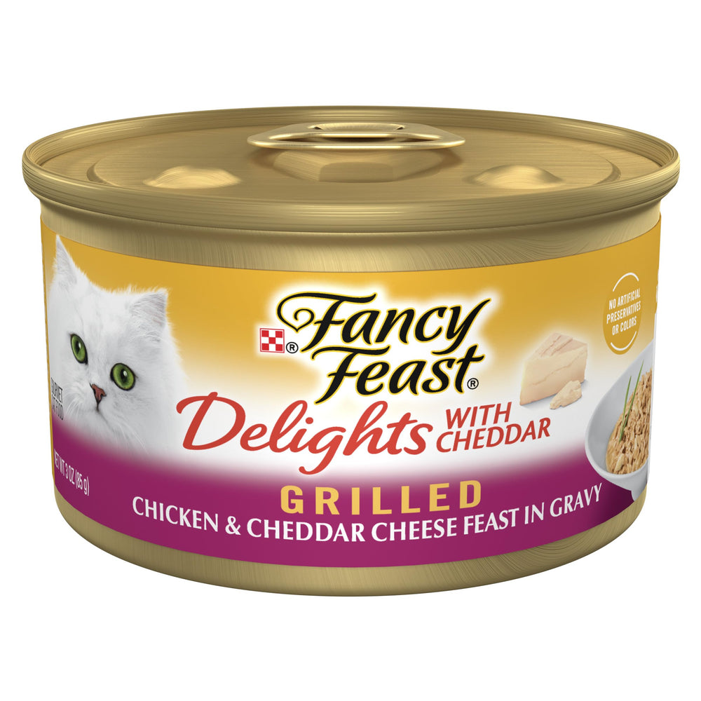 Fancy Feast Delights grilled chicken cheddar bite: enticing texture for gourmet feline meals.
