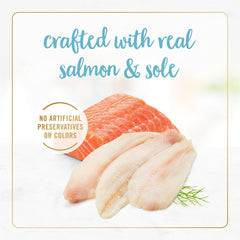 Fancy Feast Gravy Lovers Real Ingredients Salmon-Sole emphasizes high-quality, complete adult cat nutrition.