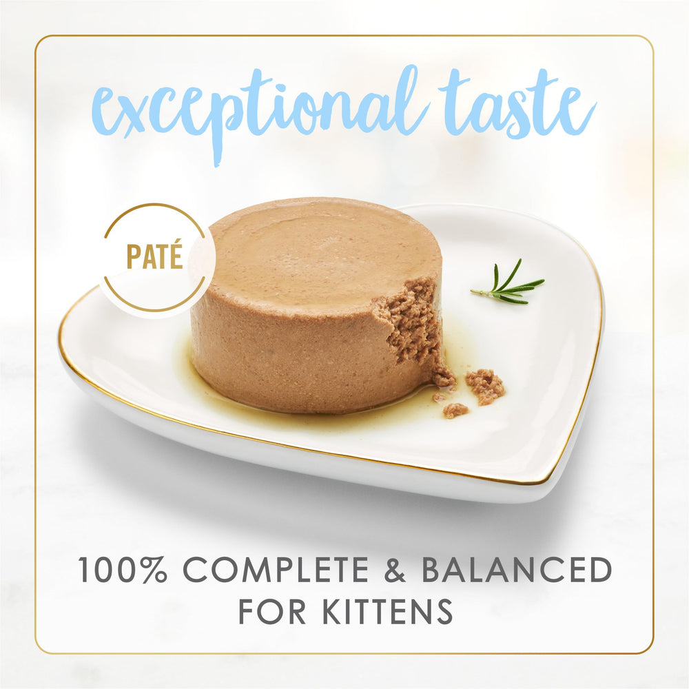 Fancy Feast kitten mealtime - delicate seafood taste for cats