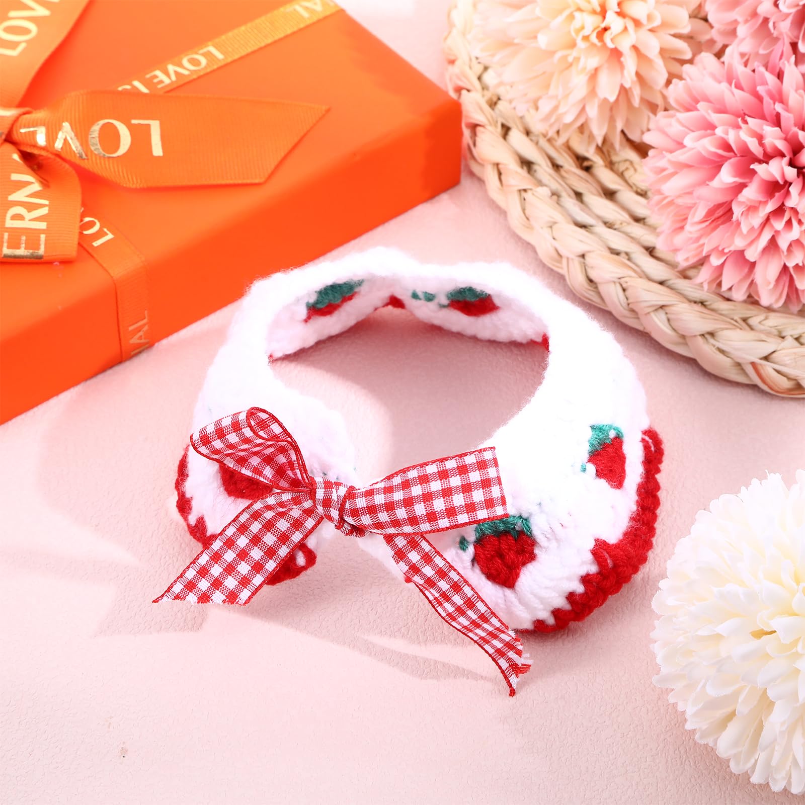 Fanmayhe gift-ready cat collar showcases stylish design for pet lover gifts.