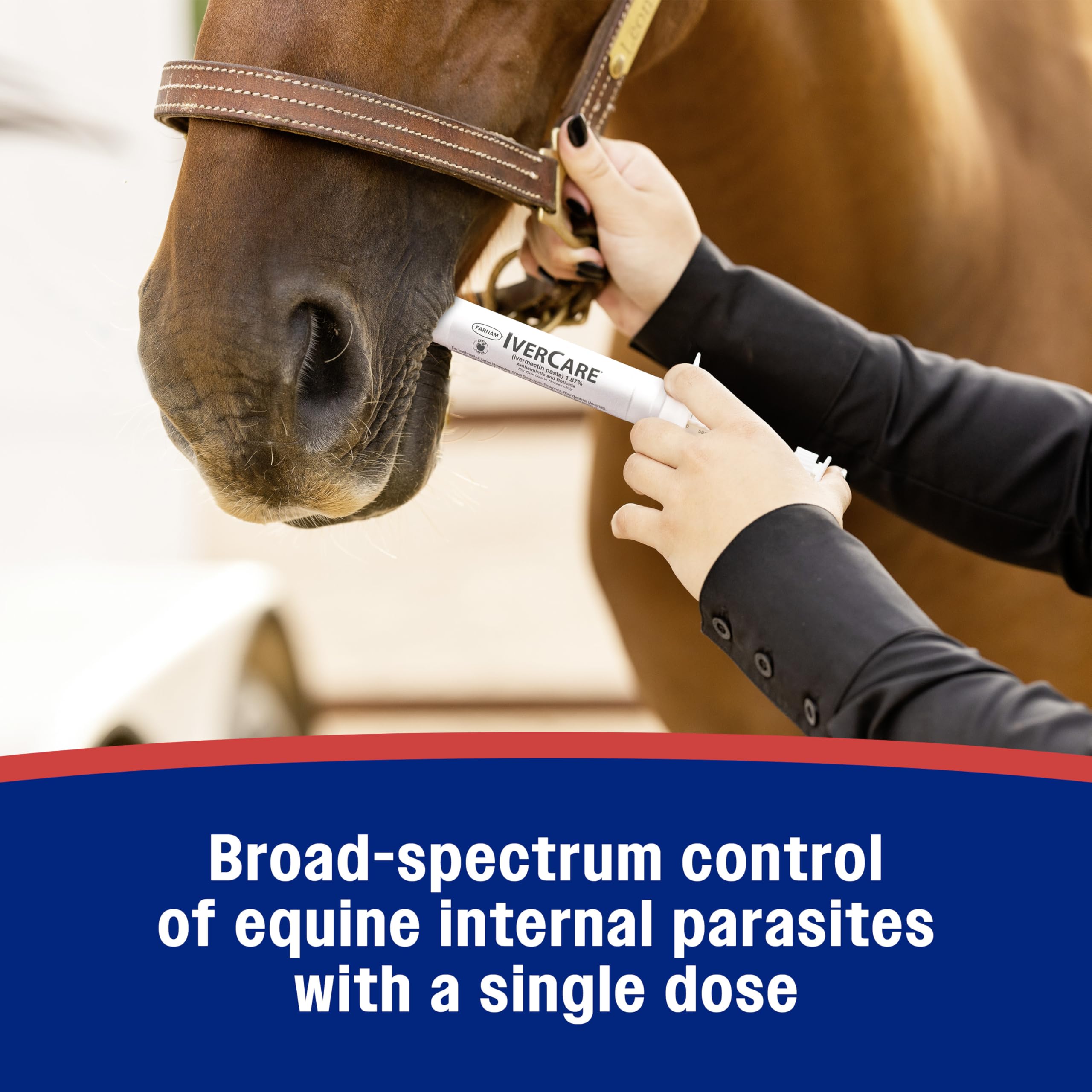 Farnam IverCare apple flavor paste highlighting horse-friendly taste during administration.