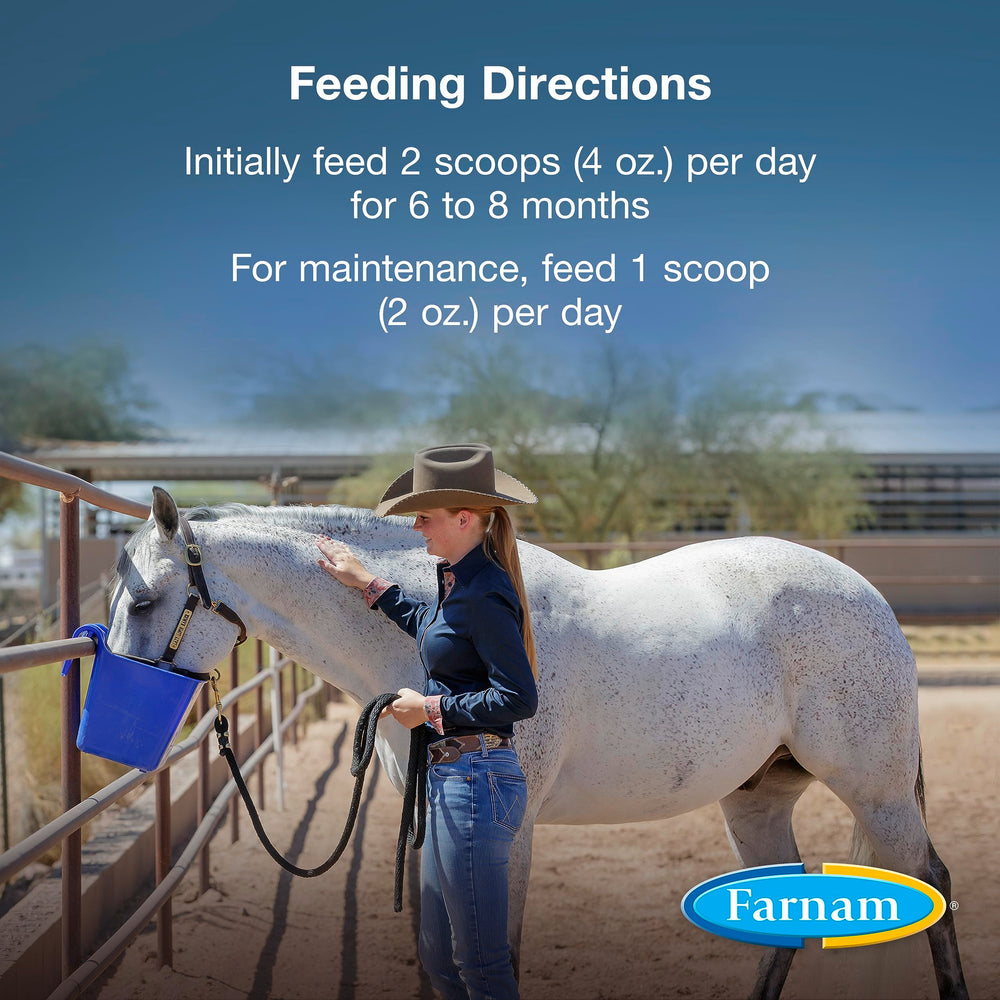 Farnam Horseshoer's Secret Extra Strength hoof wall close-up showing crack prevention potential.