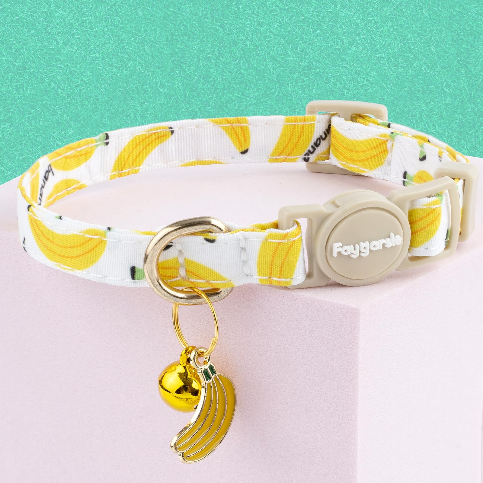 Faygarsle soft lightweight fabric collar ensures comfortable all-day wear