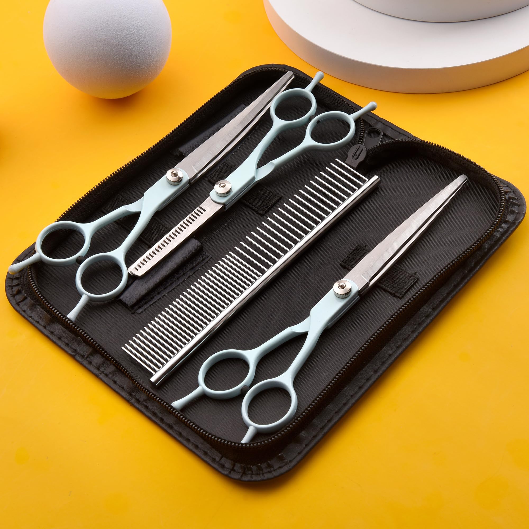 Fcysy grooming kit closeup blades with stainless steel precision.
