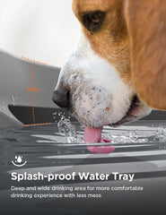 FEELNEEDY anti-spill wide water tray reduces splashes during active drinking