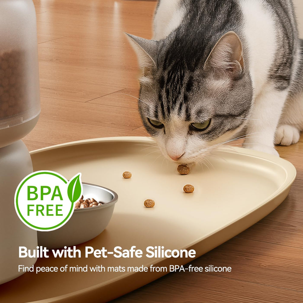 FEELNEEDY waterproof feeding mat shown as dishwasher-safe for quick maintenance