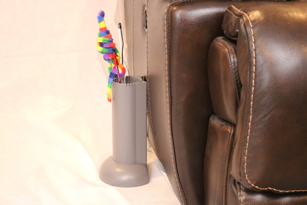 Feline Ruff wand holder open half overflow toy area.