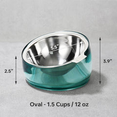 Felli Oblik hemispherical dish centers food to reduce spills