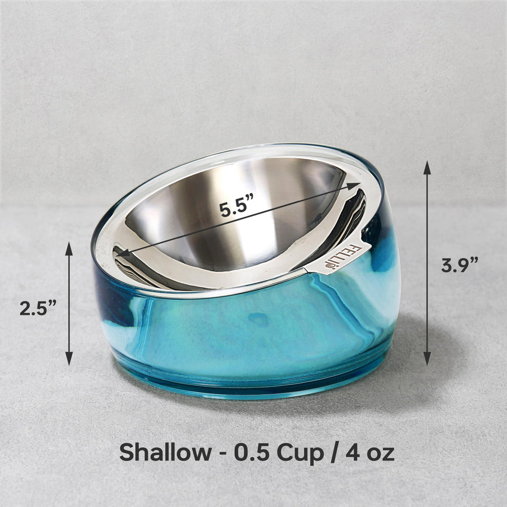 Felli Oblik spill-resistant rim helps keep floors clean.