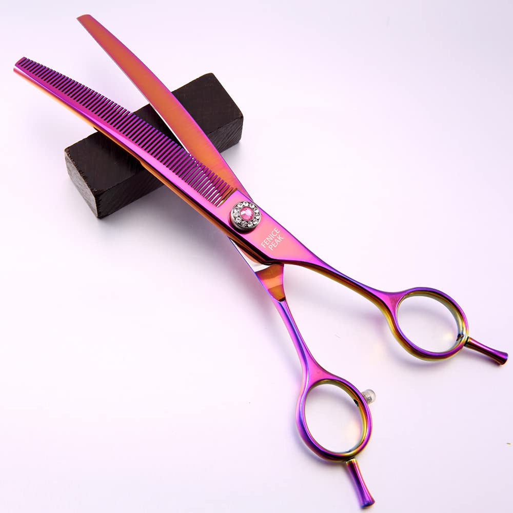 Fenice Peak hand-fit comfort demonstrates reduced fatigue during extended grooming sessions