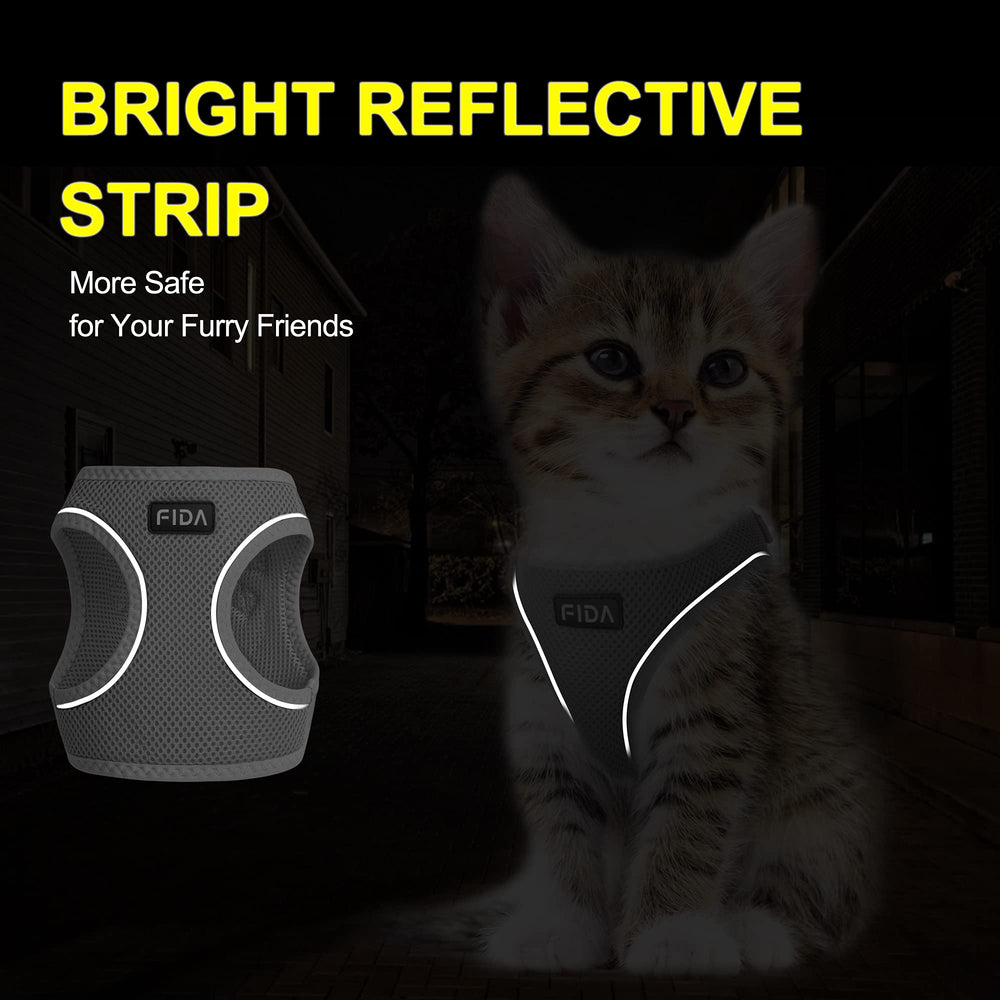 Fida cat harness step-in design demonstrates quick wearing and easy securing for busy mornings.