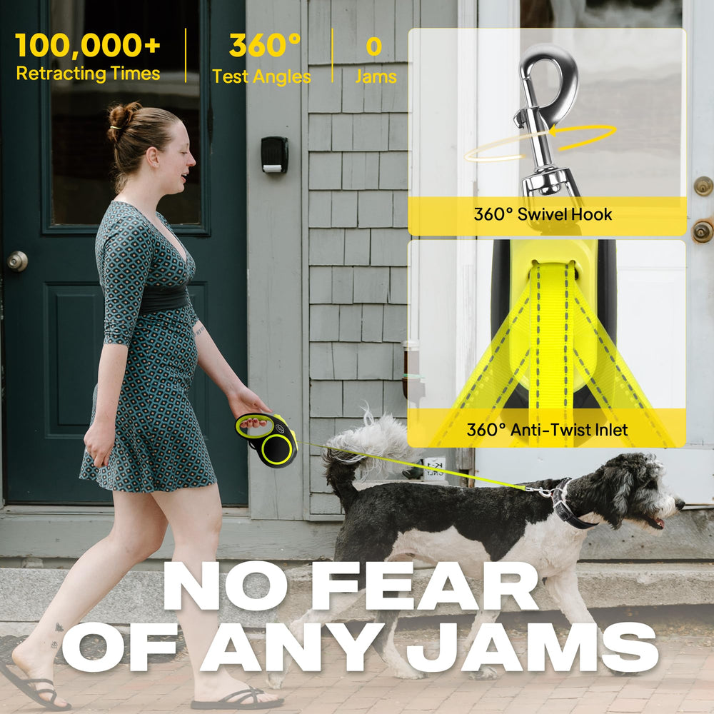 Fida leash in motion with tangle-free design to prevent knots