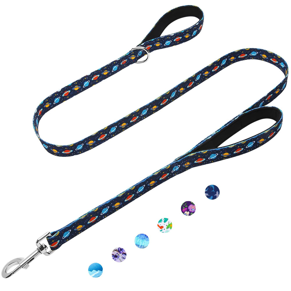 Fidohug 5ft dog leash neoprene handle close-up for comfortable grip during walks.