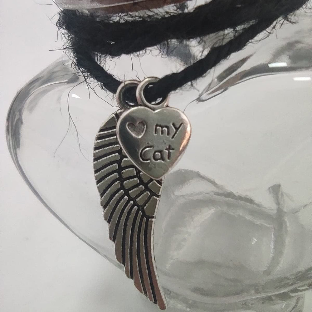 Fight Club memorial bottle fur keepsake demonstrates a heartfelt way to remember a pet.